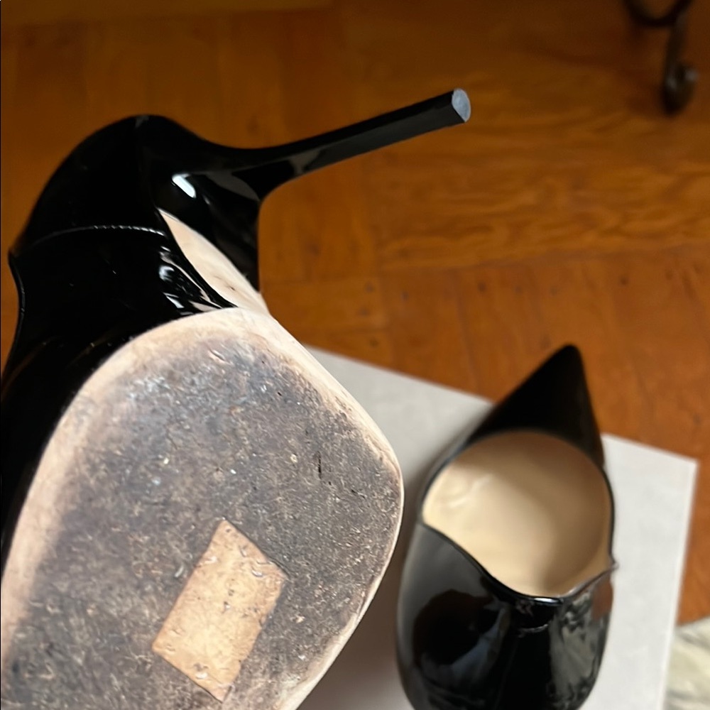 Jimmy Choo Black Stiletto Heels Elegant Design - Picture 9 of 13